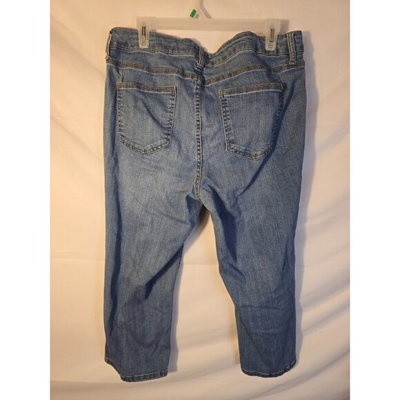 St Johns Bay Stretch Capri Cropped Jeans Womens Plus Size 16W 1X 16 - Picture 2 of 3